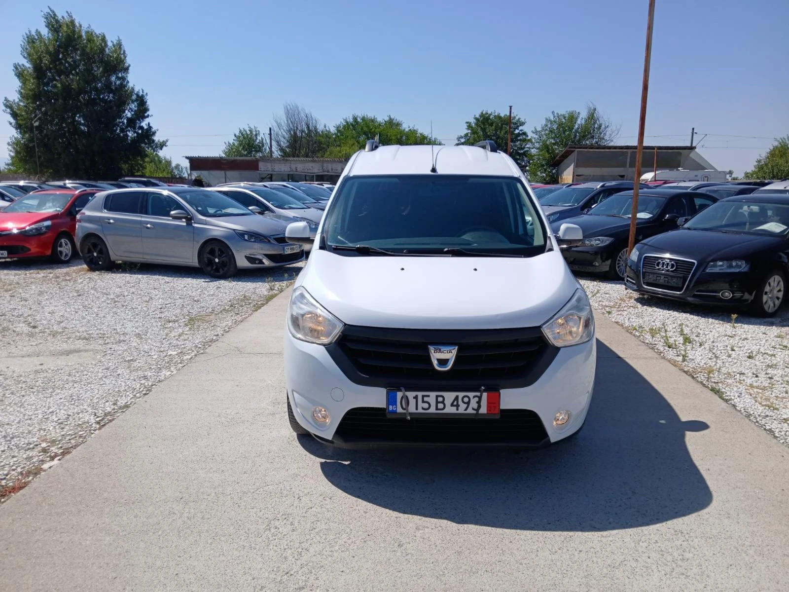 Dacia Dokker Нави, клима, 5 врати, 90кс - изображение 2