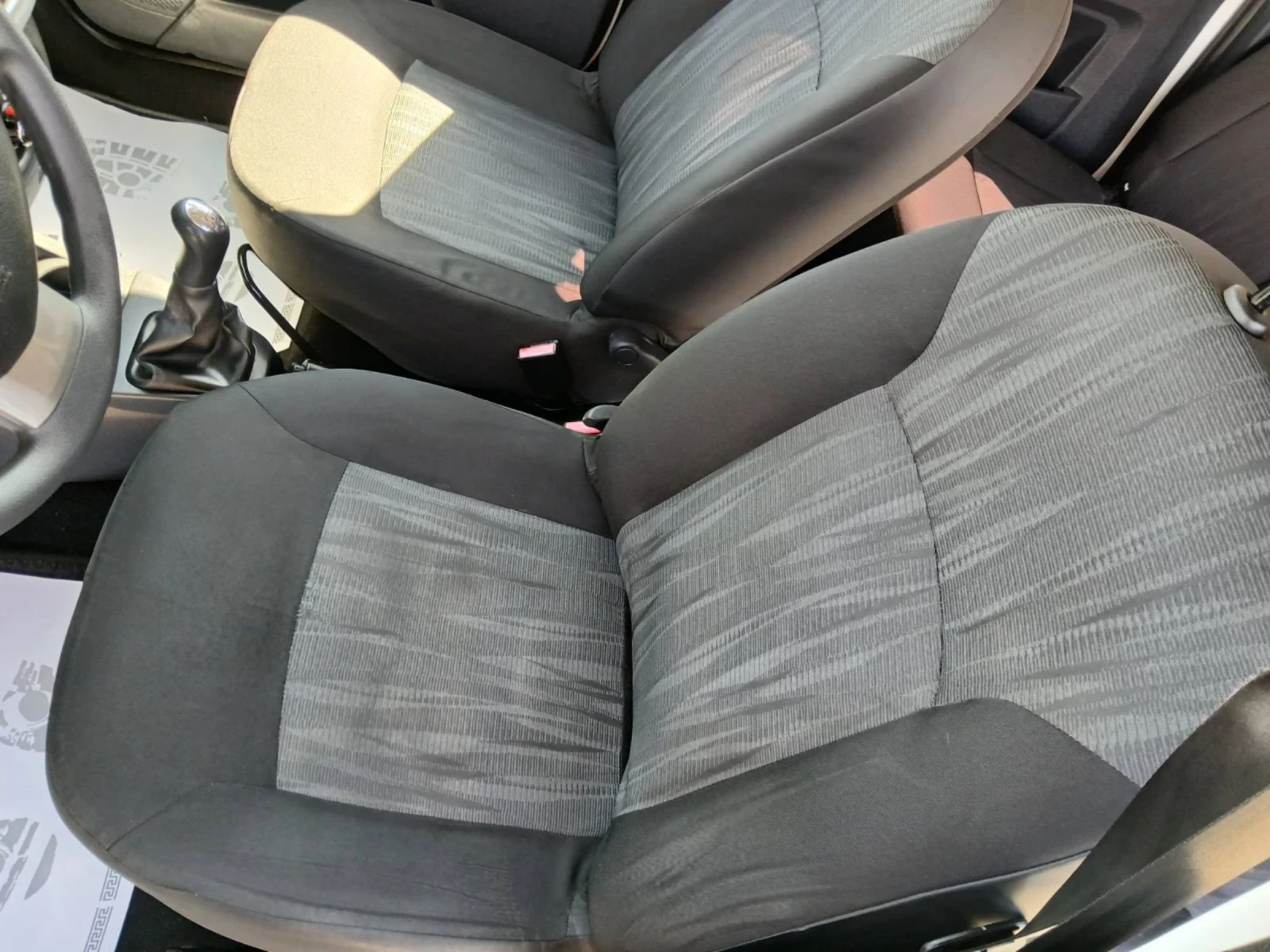 Dacia Dokker Нави, клима, 5 врати, 90кс - изображение 5