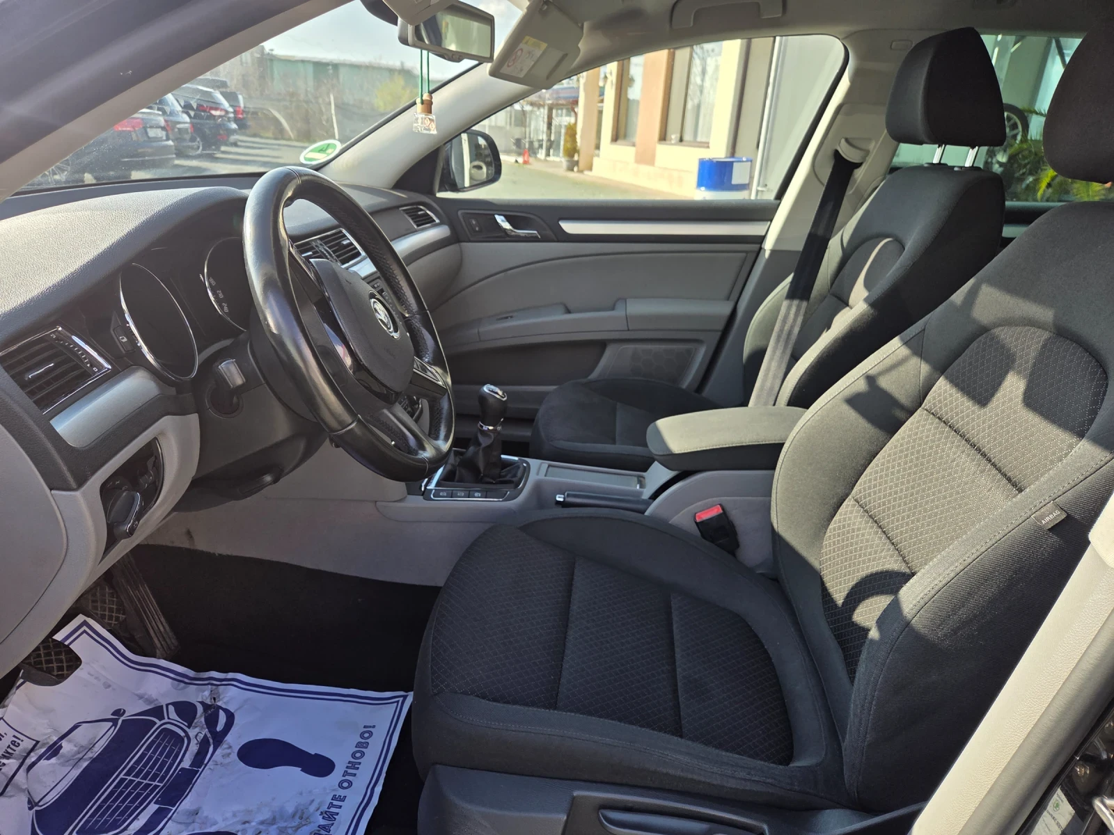 Skoda Superb 2, 0TDI170ksNAVILEDFACEEU5B - изображение 9