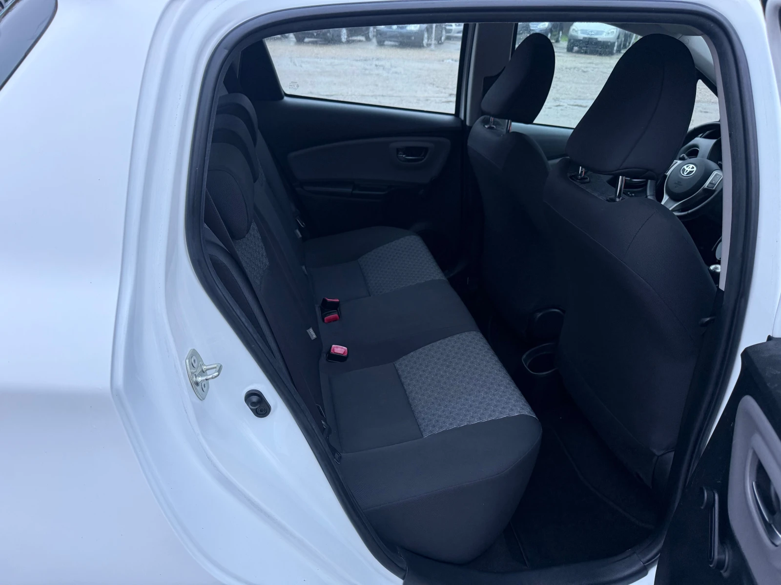 Toyota Yaris 1.4 D4D | Mobile.bg   13