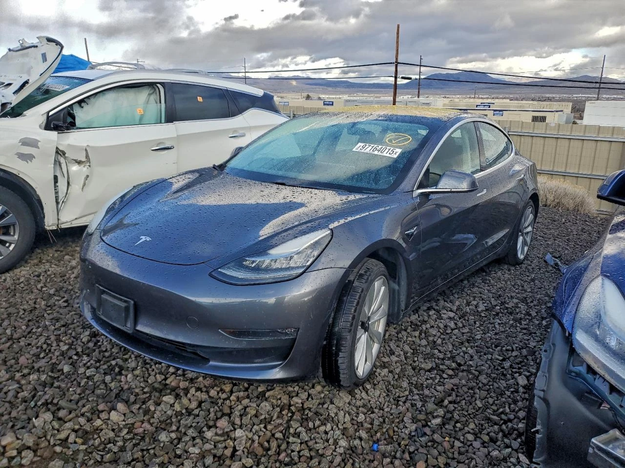 Tesla Model 3 ПОДГРЕВ* КАМЕРА* ПАНО* RWD | Auto.bg — изображение 1