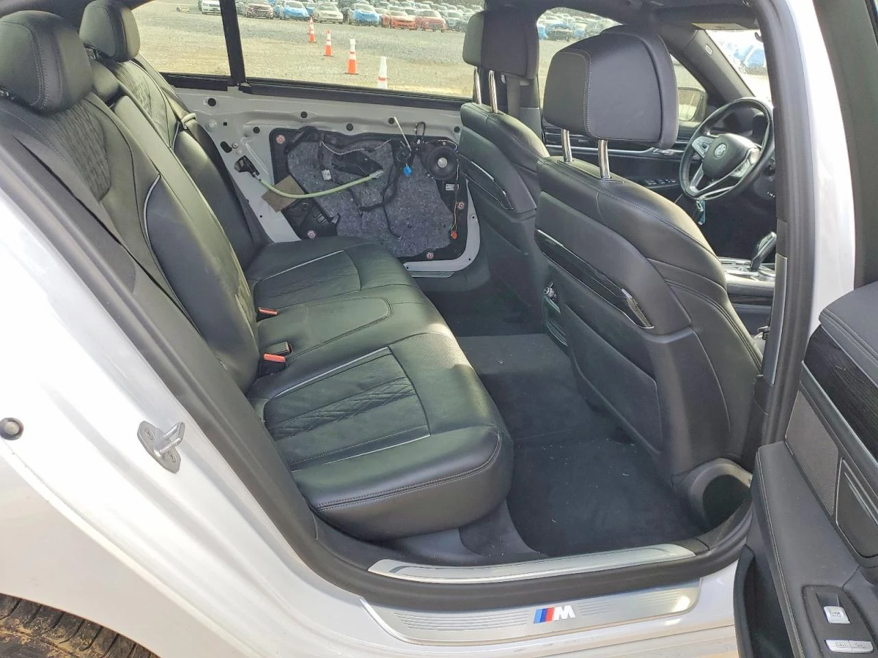 BMW 750 M SPORT* DISTR* HEAD UP* VIDEO* ������ ���� | Mobile.bg � ����������� 10