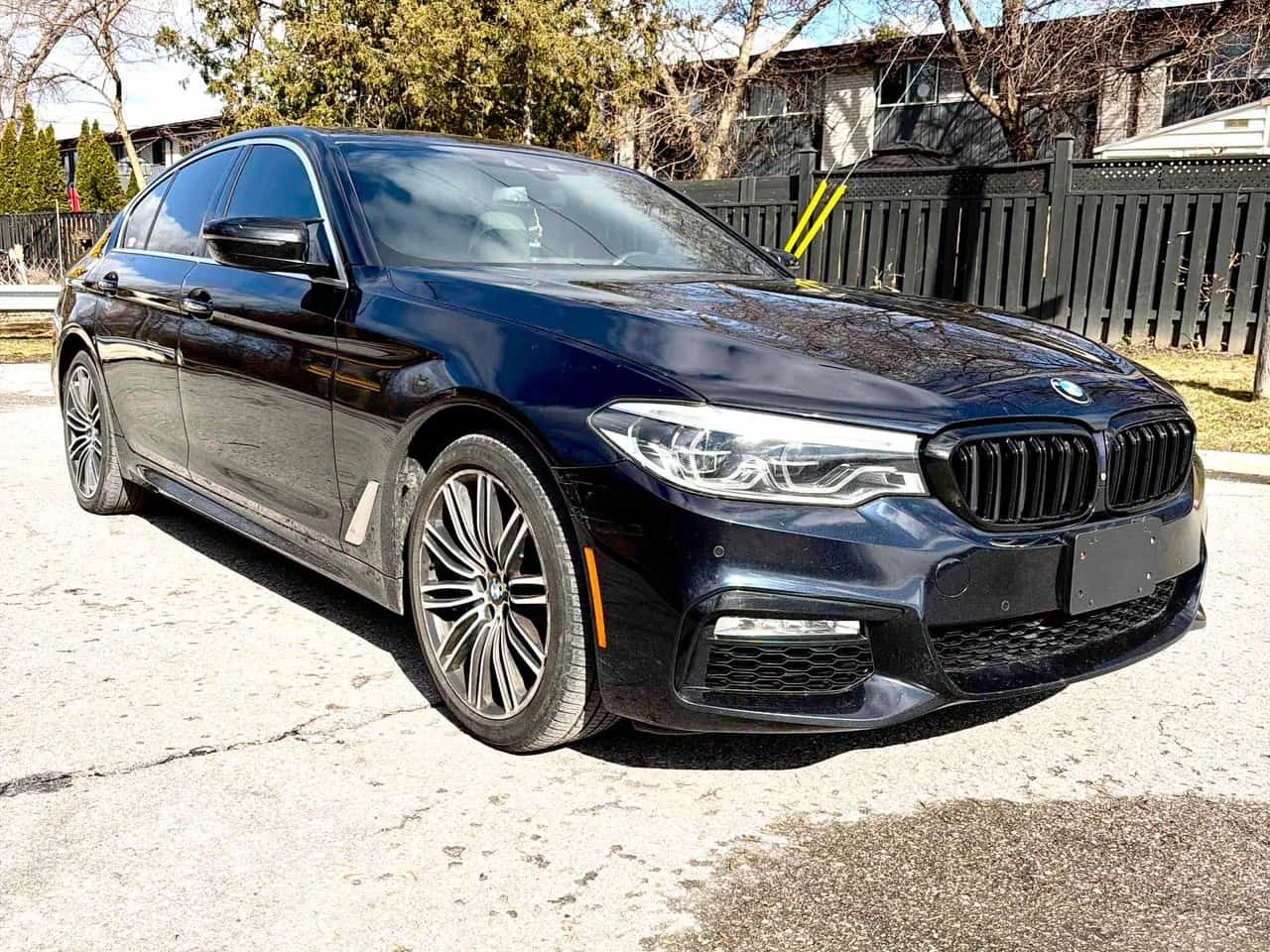BMW 530 * xDrive * М ПАКЕТ * 360 * H/K * ПОДГРЕВ * CARPLAY, снимка 11 - Автомобили и джипове - 53977502