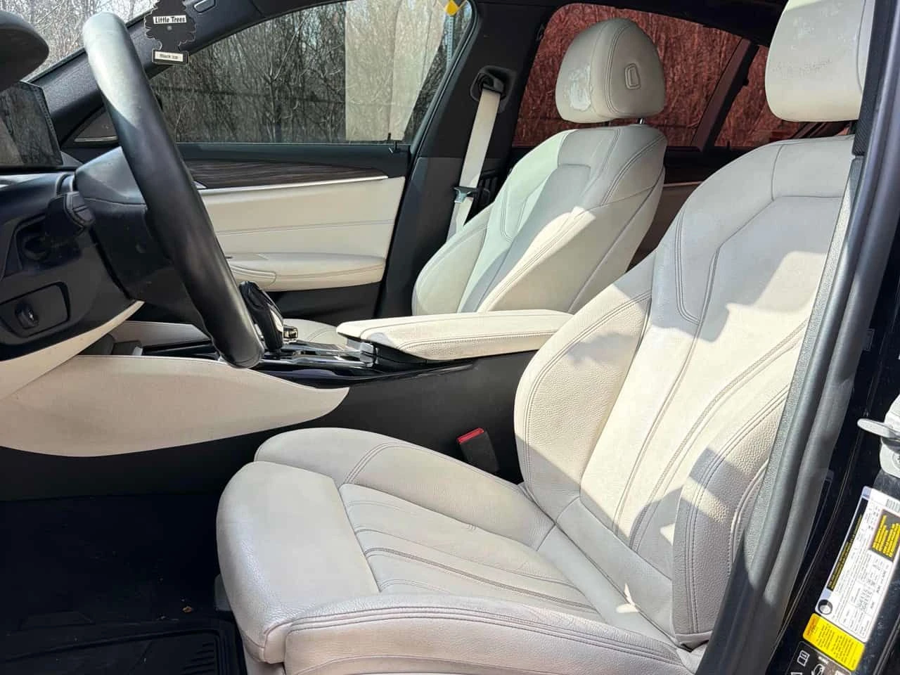 BMW 530 * xDrive * М ПАКЕТ * 360 * H/K * ПОДГРЕВ * CARPLAY, снимка 15 - Автомобили и джипове - 53977502