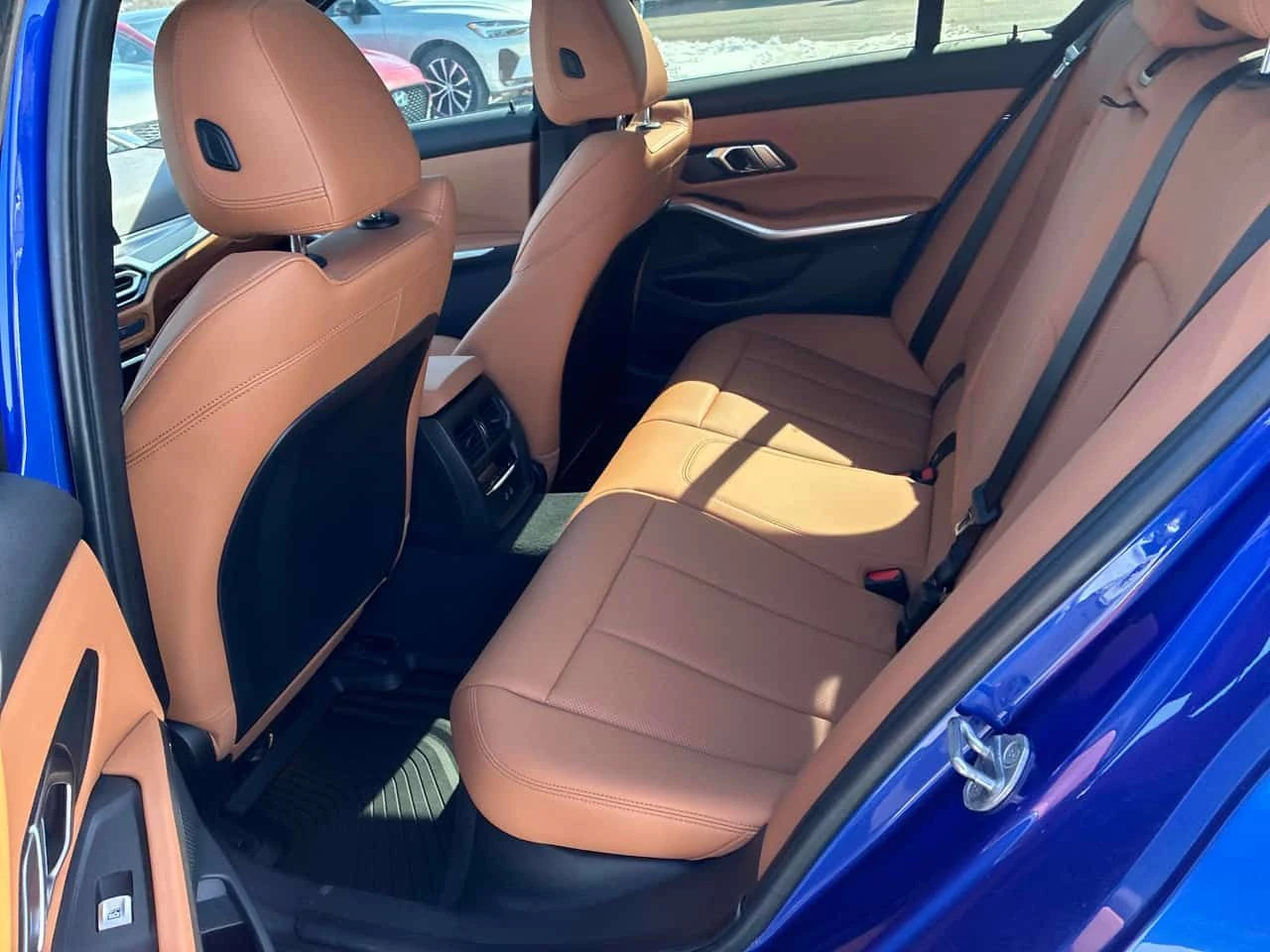 BMW 330 e xDrive/ШИБИДАХ/БЕЗ ИНЦИДЕНТИ, снимка 13 - Автомобили и джипове - 54183466