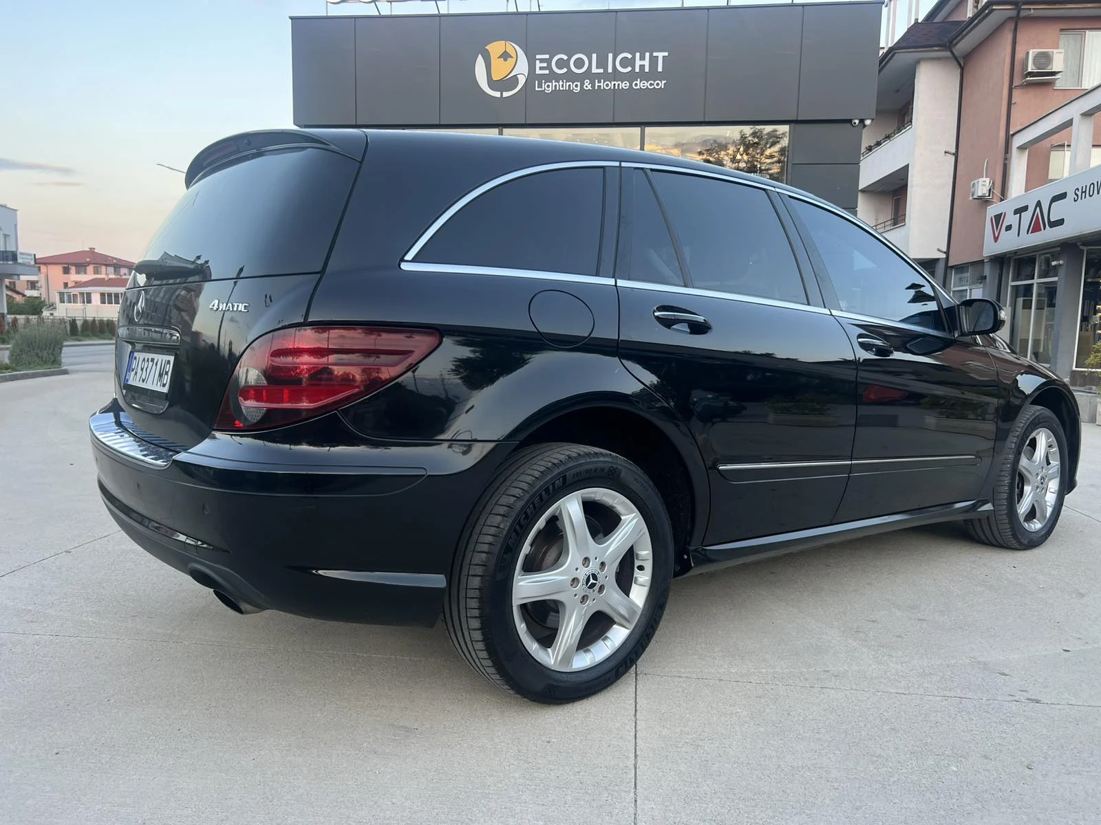 Mercedes-Benz R 320 R320 4Matic, снимка 4 - Автомобили и джипове - 54396829