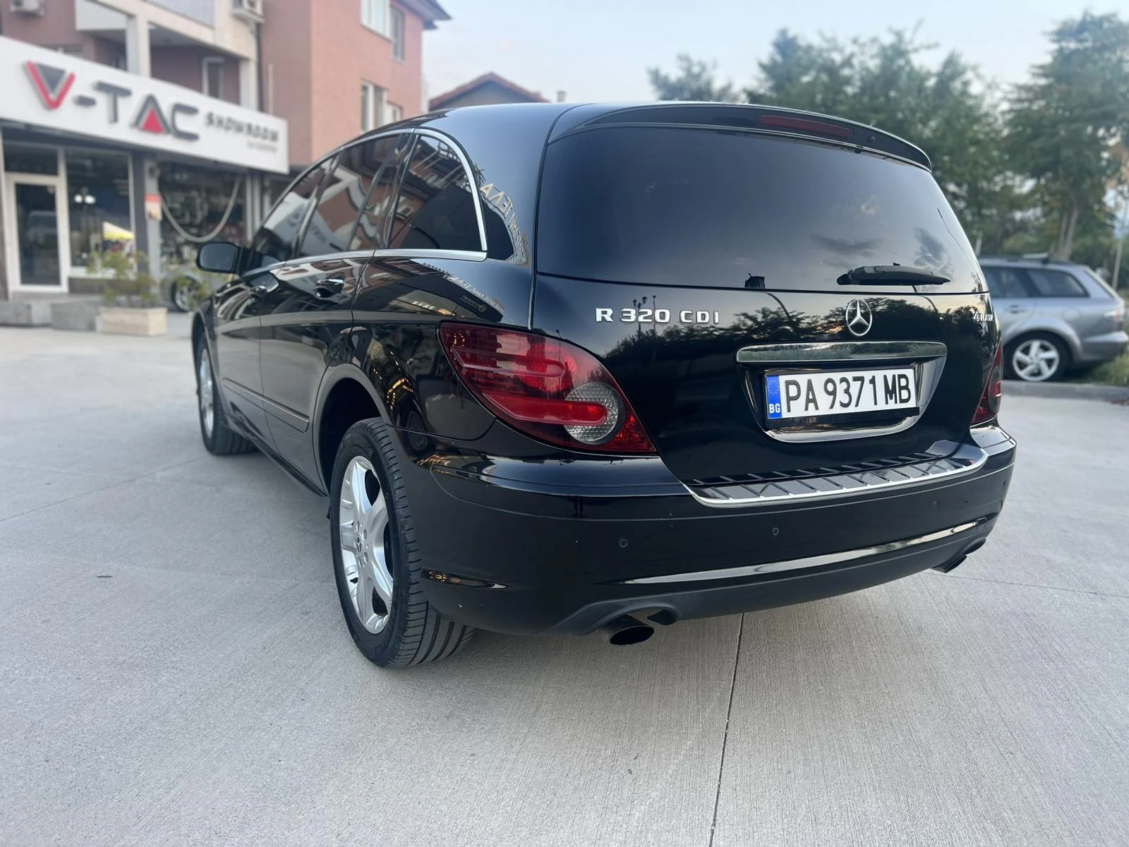 Mercedes-Benz R 320 R320 4Matic, снимка 3 - Автомобили и джипове - 54396829