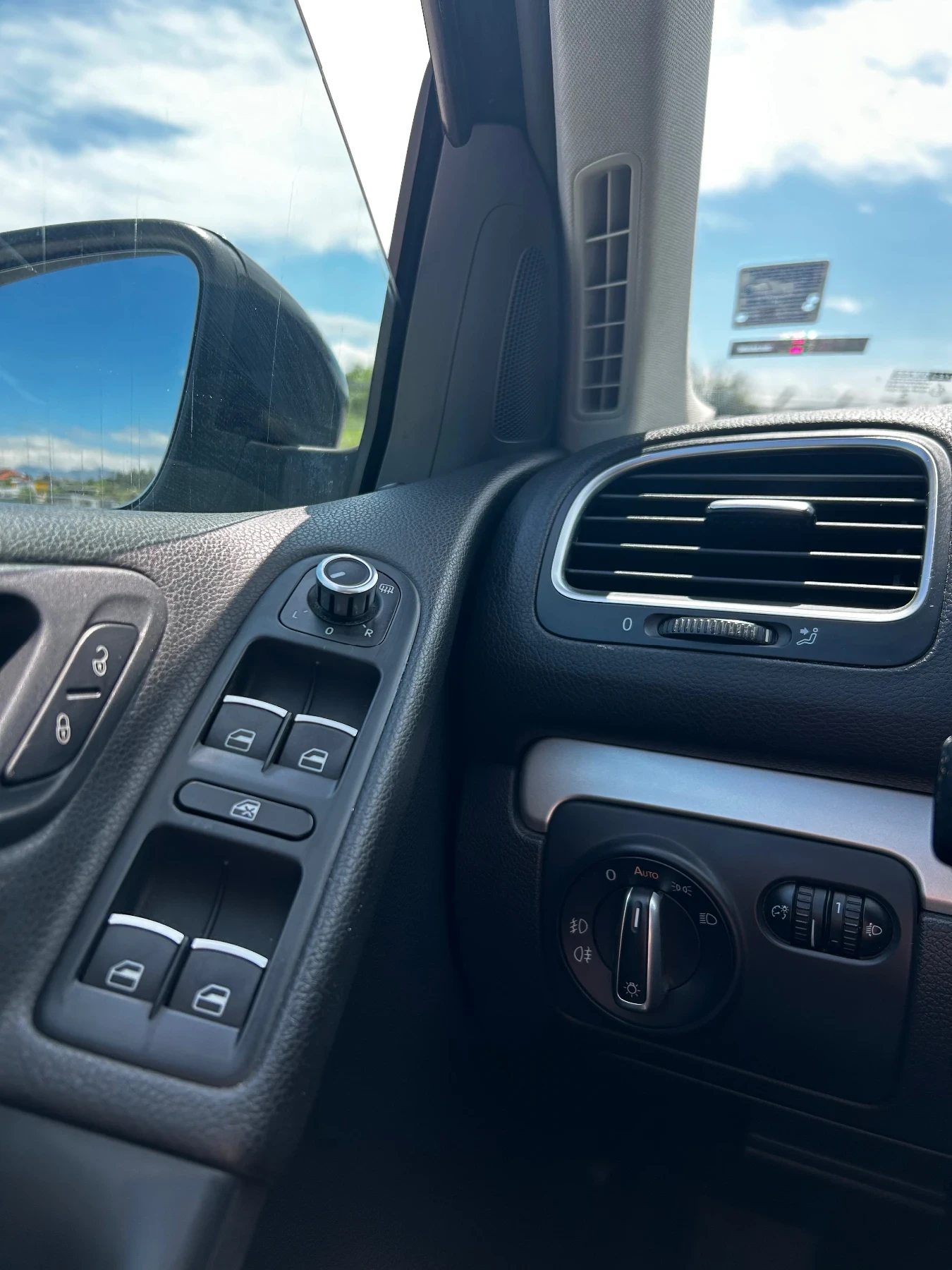 VW Golf 1.4 TSI Highline, снимка 10 - Автомобили и джипове - 54561251