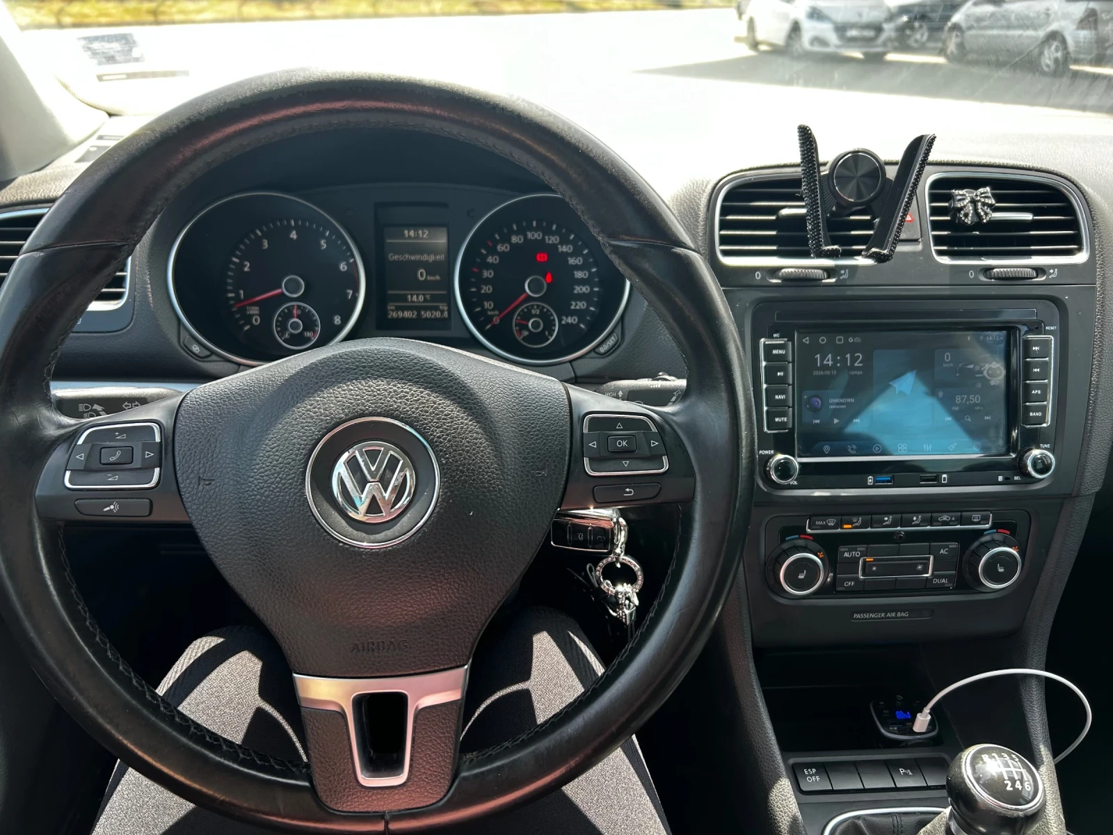 VW Golf 1.4 TSI Highline, снимка 7 - Автомобили и джипове - 54561251