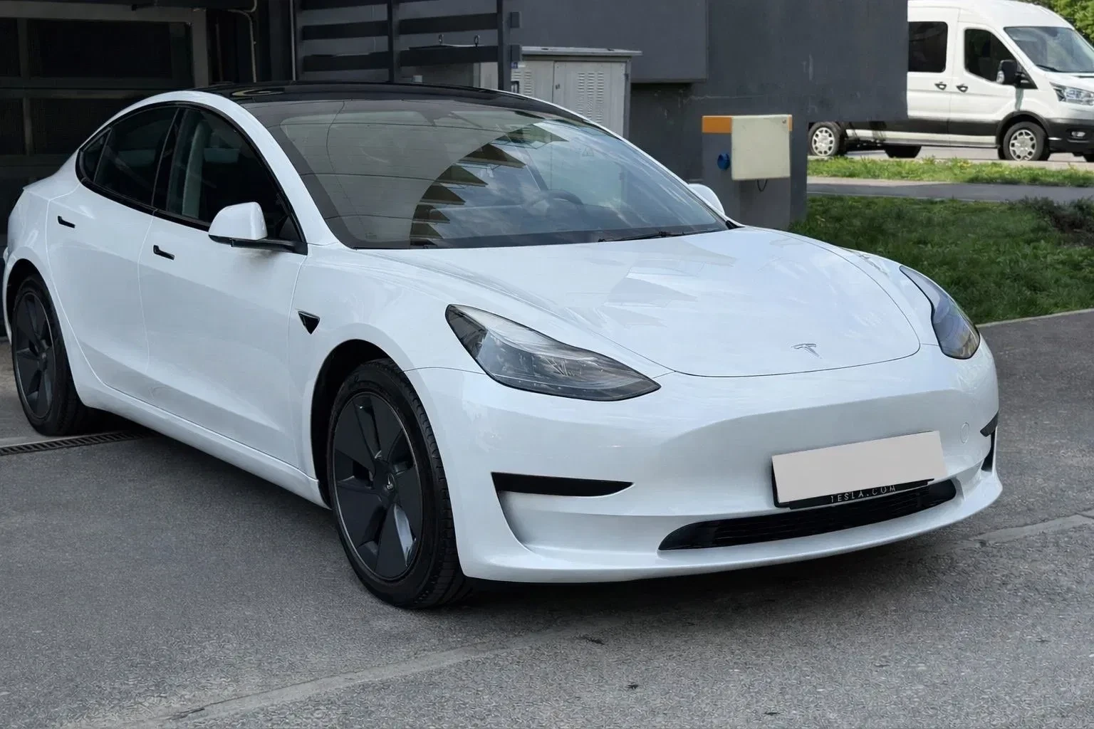Tesla Model 3 RWD Standart, снимка 3 - Автомобили и джипове - 54602107