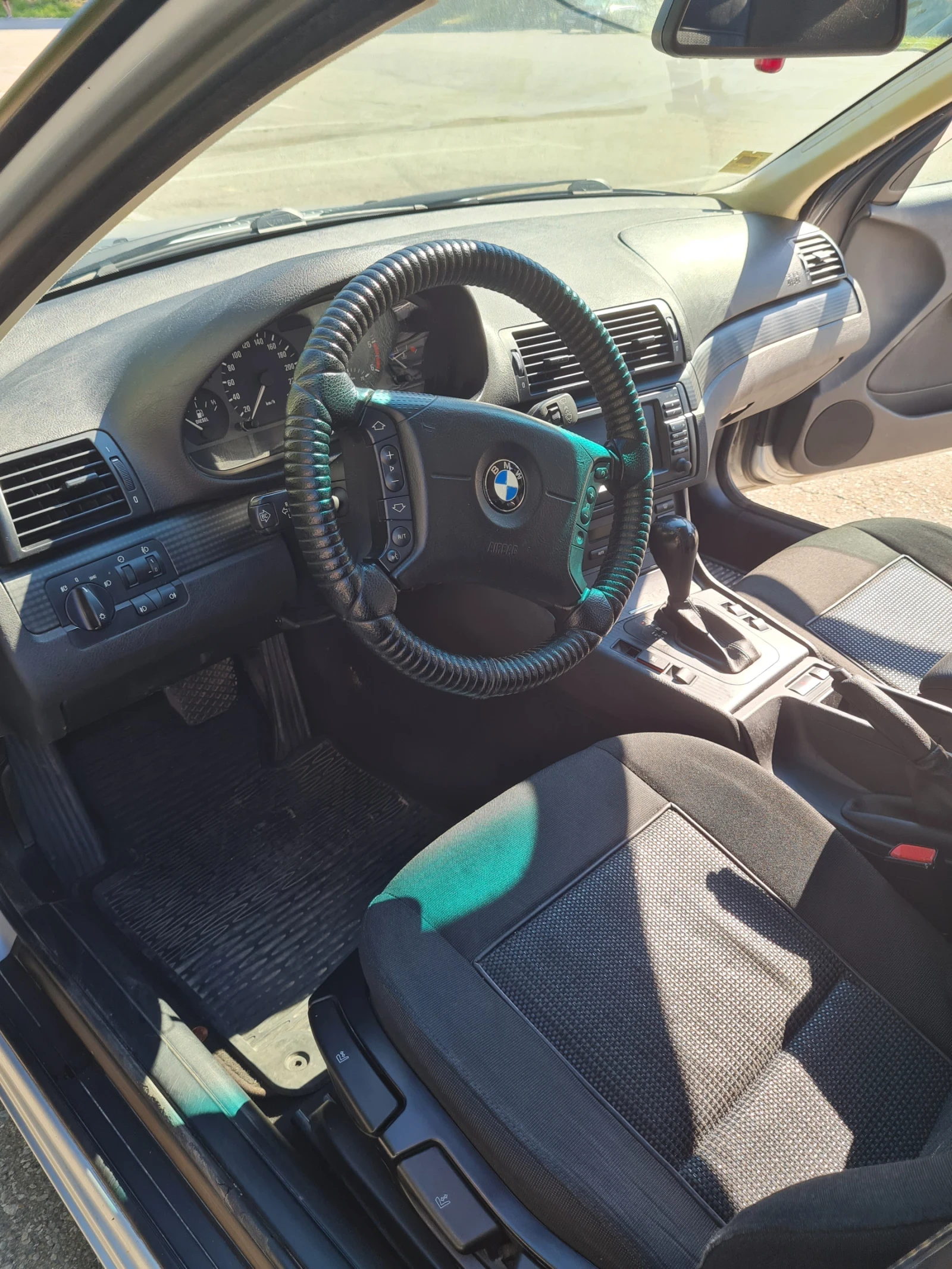 BMW 320, снимка 8 - Автомобили и джипове - 54986786