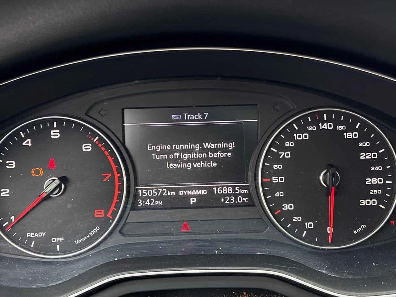 Audi A4 * Komfort * CARFAX * ОПЦИЯ ЗА ФИНАНСИРАНЕ , снимка 8 - Автомобили и джипове - 55226097