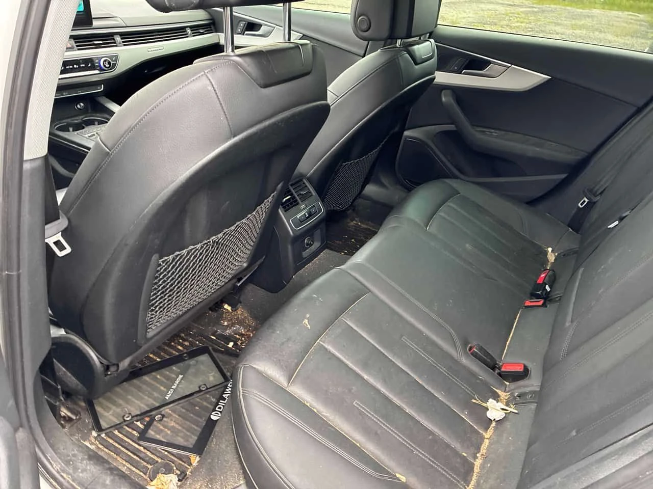Audi A4 * Komfort * CARFAX * ОПЦИЯ ЗА ФИНАНСИРАНЕ , снимка 14 - Автомобили и джипове - 55226097