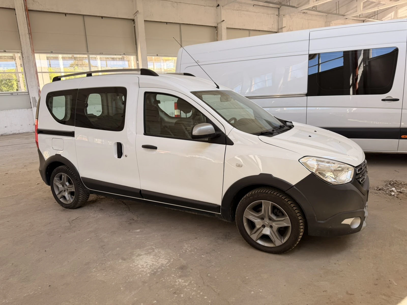 Dacia Dokker STEPWAY, снимка 3 - Автомобили и джипове - 55682070