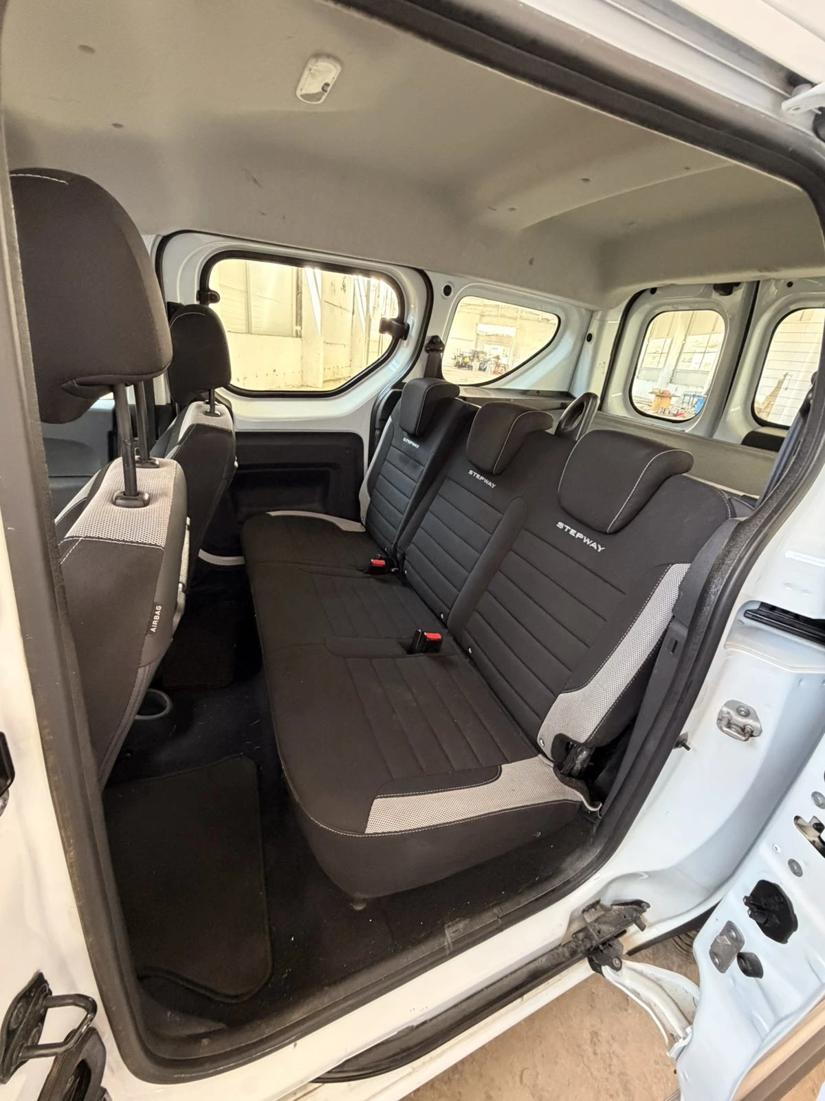 Dacia Dokker STEPWAY, снимка 10 - Автомобили и джипове - 55682070
