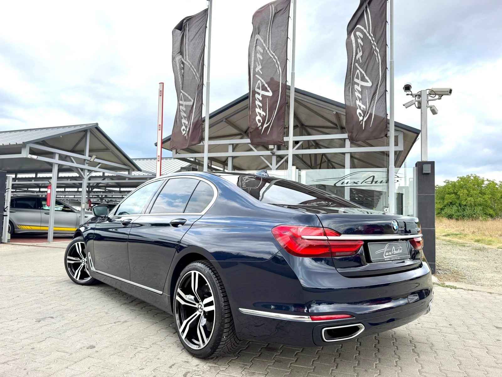 BMW 730 D#FULLED#DIGITAL#CAMERA#M-SPORT#DYNAMIC, снимка 5 - Автомобили и джипове - 55849401