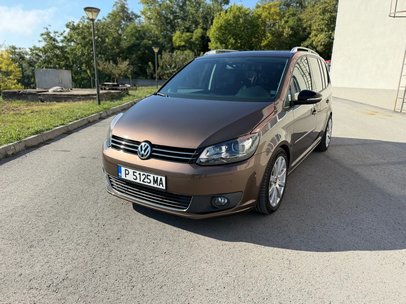 VW Touran 2.0 TDI 6-DSG DIGITAL