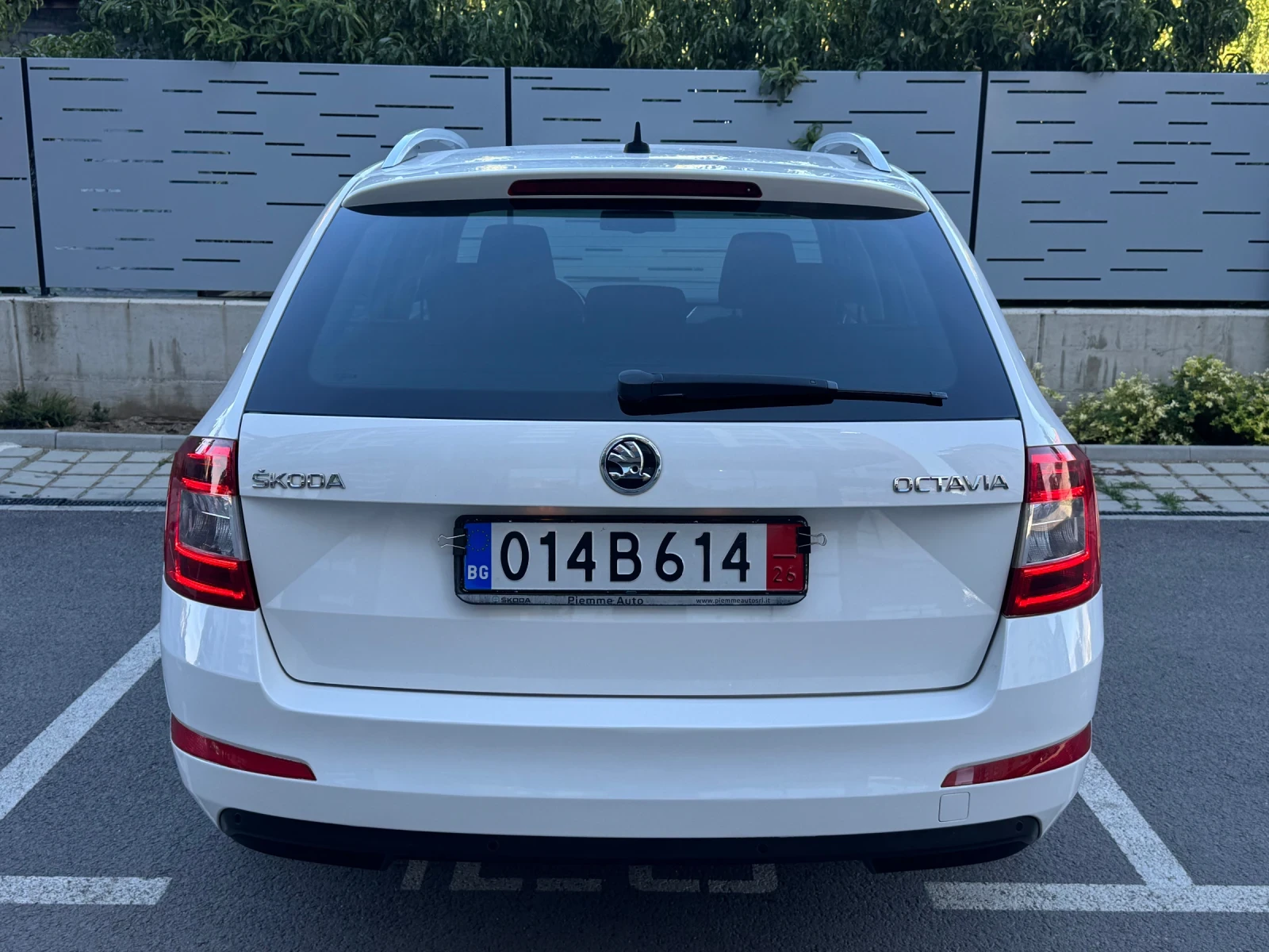 Skoda Octavia 1, 6 TDi* AUTOMATIC* NAVI* EURO 6, снимка 8 - Автомобили и джипове - 56327257