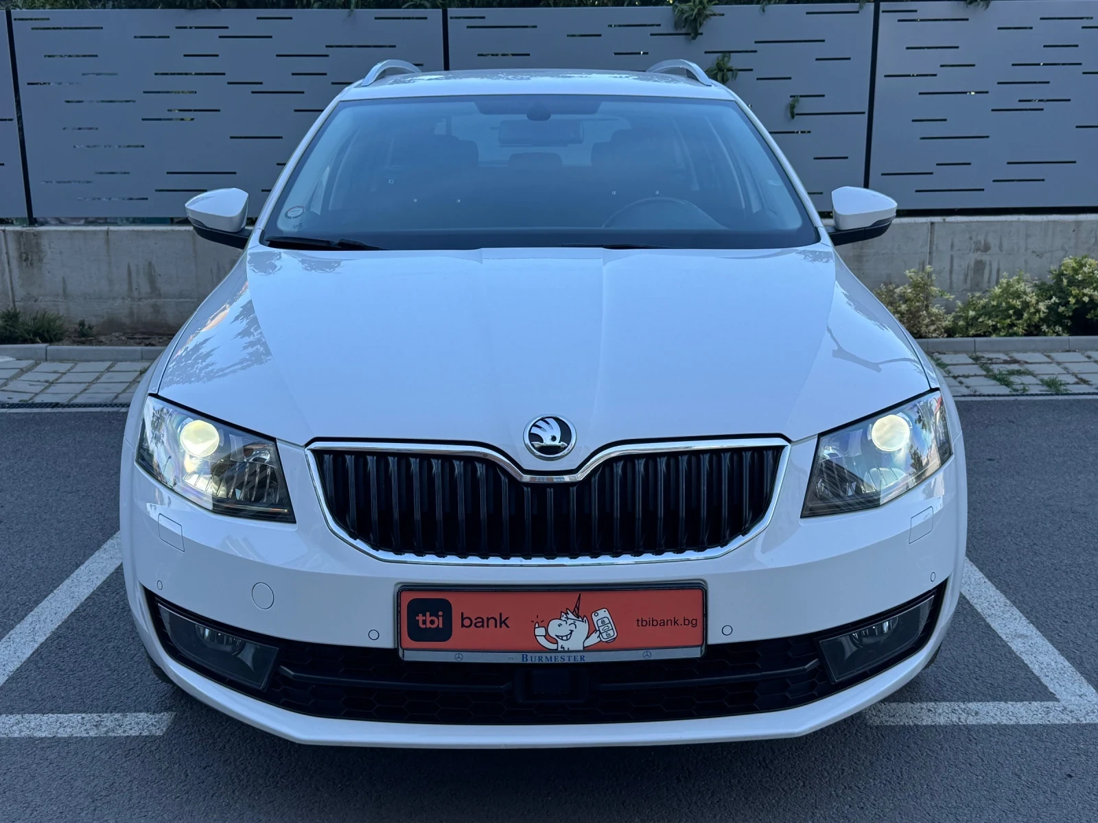 Skoda Octavia 1, 6 TDi* AUTOMATIC* NAVI* EURO 6, снимка 3 - Автомобили и джипове - 56327257