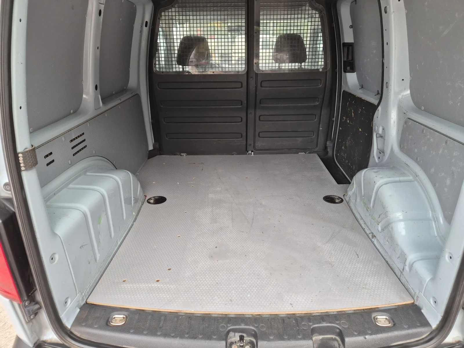 VW Caddy НОВ ВНОС 2.0 , снимка 8 - Автомобили и джипове - 56521906