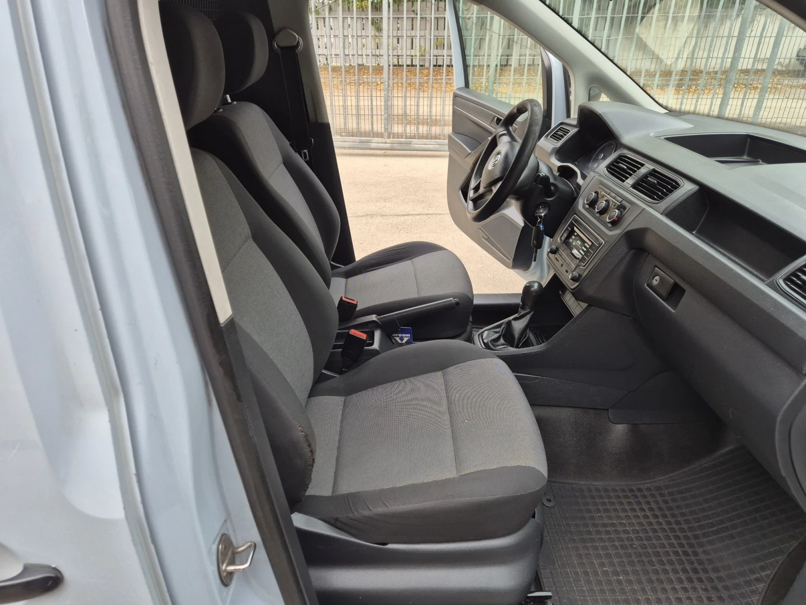 VW Caddy НОВ ВНОС 2.0 , снимка 13 - Автомобили и джипове - 56521906