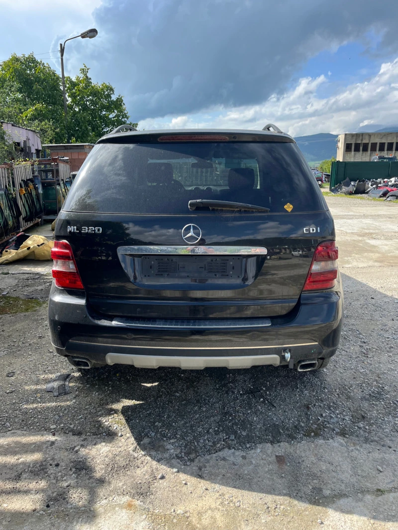 Mercedes-Benz ML, снимка 3 - Автомобили и джипове - 47047165