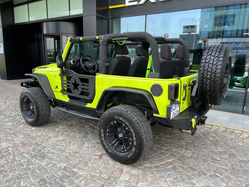 Jeep Wrangler, снимка 3 - Автомобили и джипове - 44528745