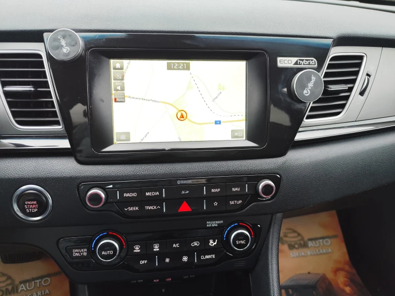 Kia Niro 1.6* ECO HYBRID* EURO6D* LED* NAVI* АВТОМАТИК, снимка 9 - Автомобили и джипове - 53244517