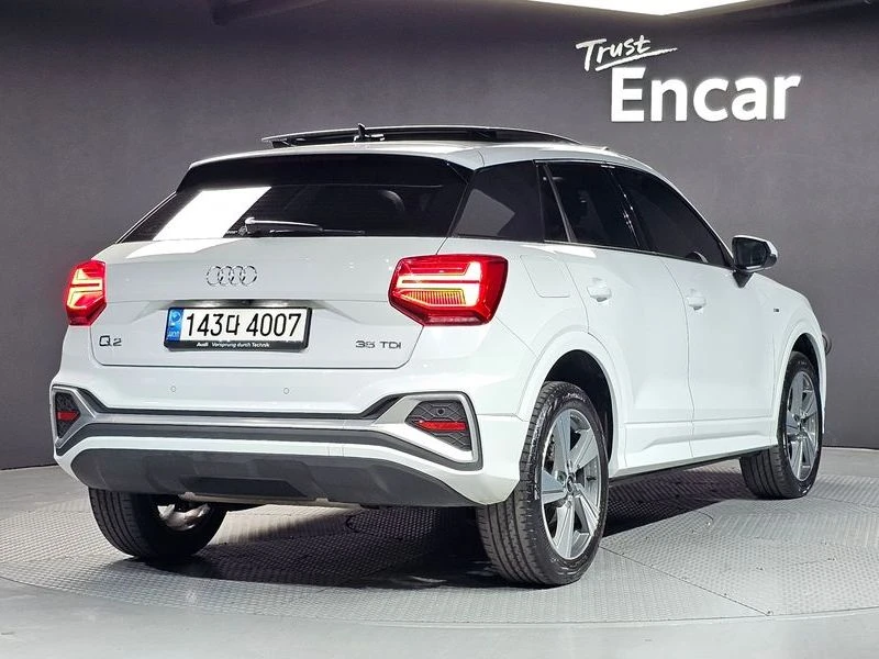 Audi Q2 2.0 DTT Automatic, снимка 2 - Автомобили и джипове - 55960469