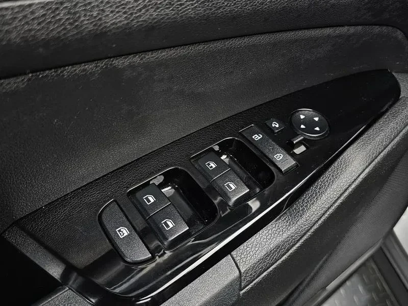 Kia Sportage, снимка 17 - Автомобили и джипове - 56687889