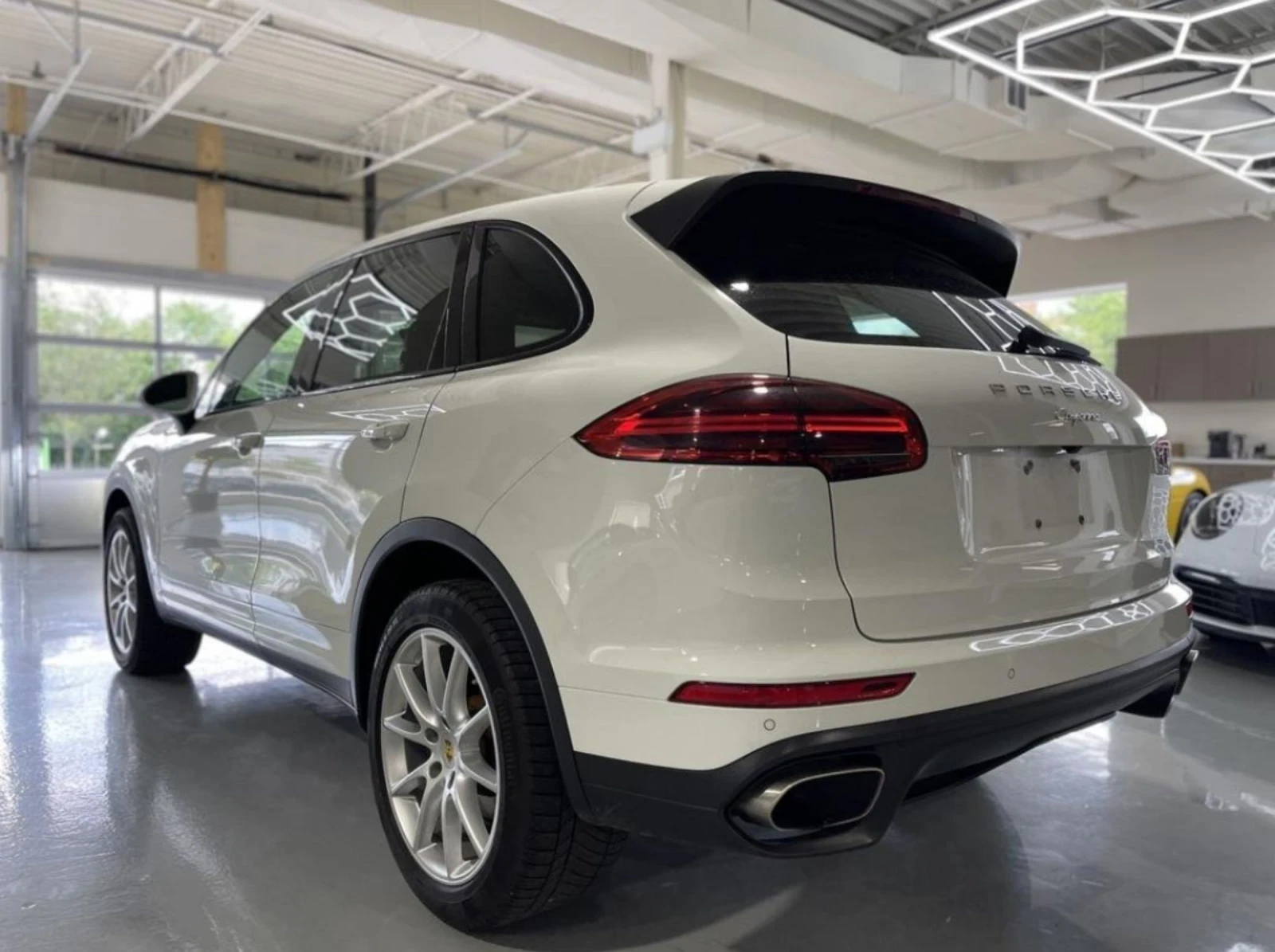 Porsche Cayenne   * SportDesign* * Panorama* (ЦЕНА ДО БГ) - изображение 4