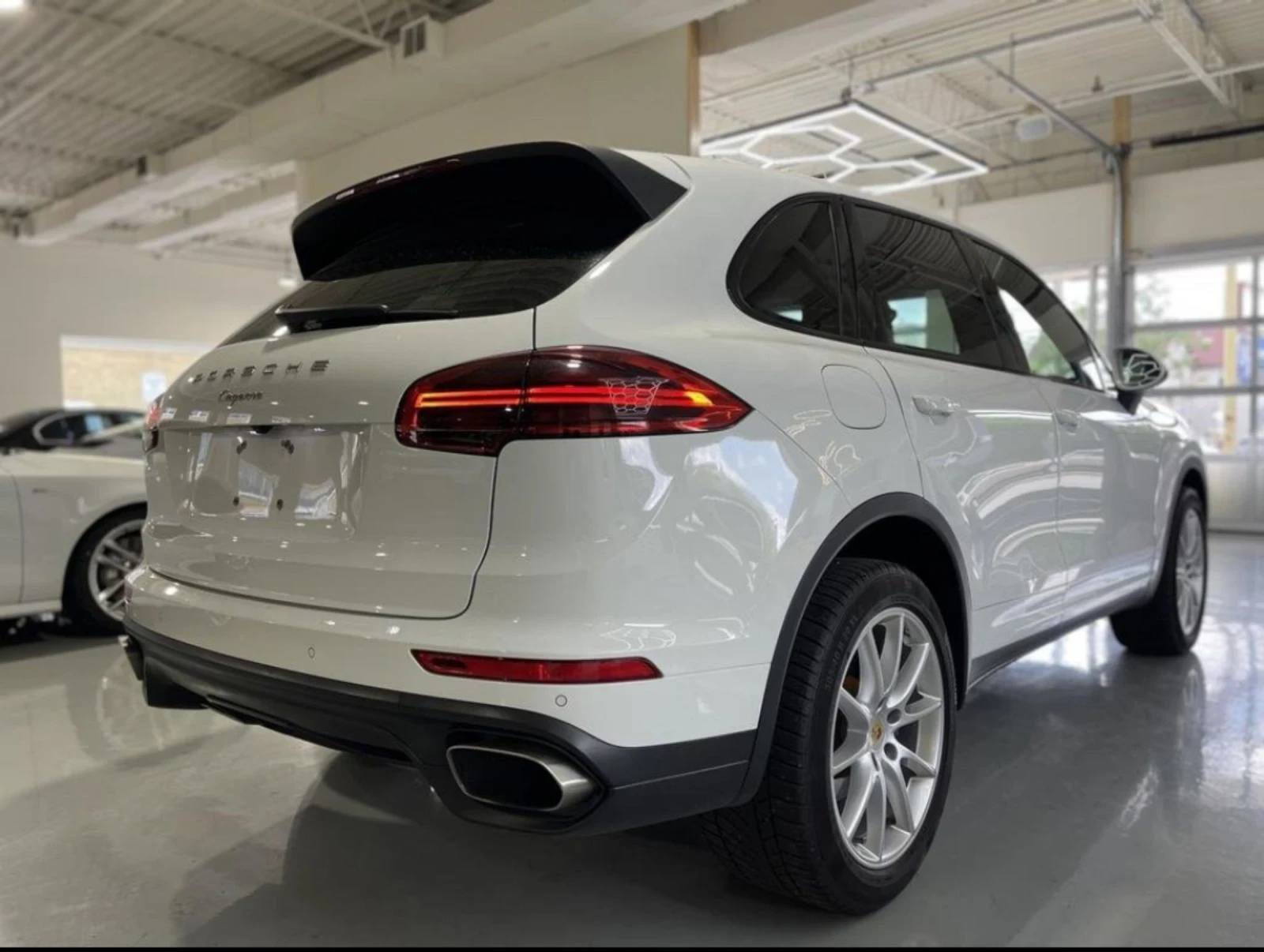 Porsche Cayenne   * SportDesign* * Panorama* (ЦЕНА ДО БГ) - изображение 2