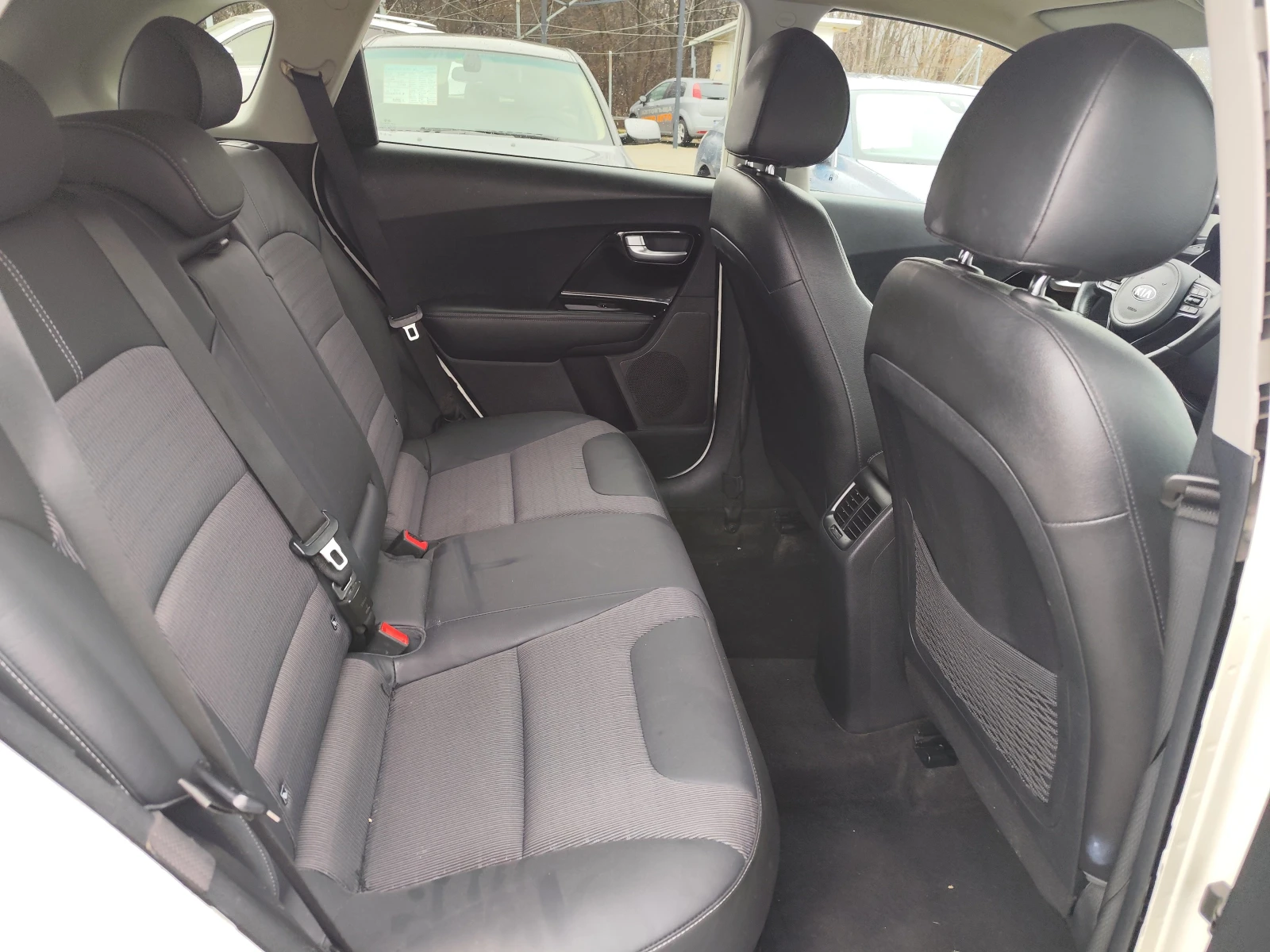 Kia Niro 1.6* ECO HYBRID* EURO6D* LED* NAVI* ��������� | Mobile.bg � ����������� 12