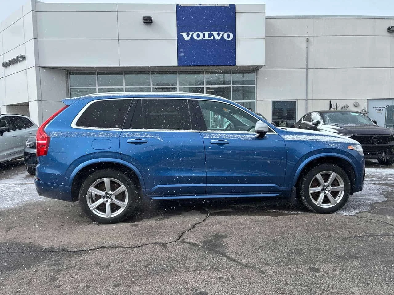Volvo Xc90 R DESIGN * ГЛАВНО ПРЕДСТАВИТЕЛСТВО НА VOLVO* , снимка 4 - Автомобили и джипове - 53912382