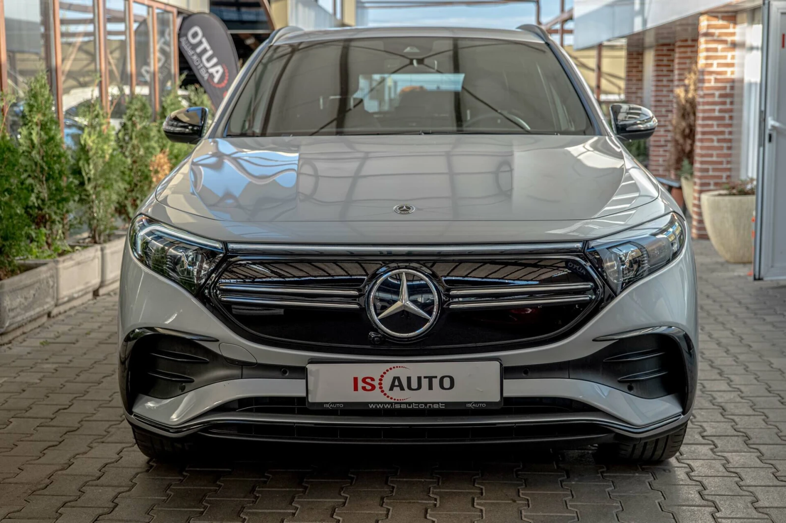 Mercedes-Benz EQA 300/4Matic/Advanced Plus/Ambient/MBUX/Камера