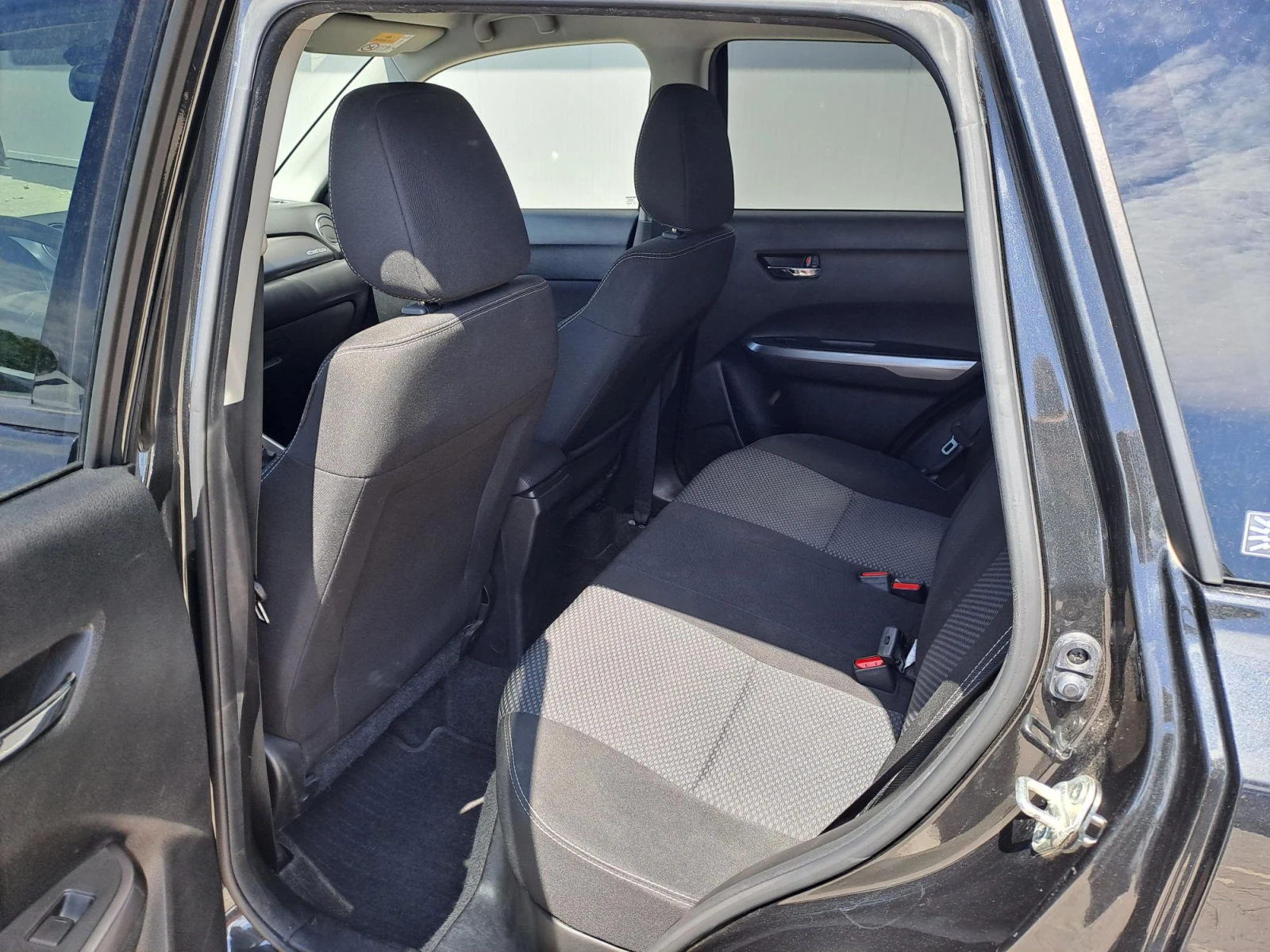 Suzuki Vitara 1.4 GL+ Booster Jet HYBRID 4X4 | Mobile.bg � ����������� 9