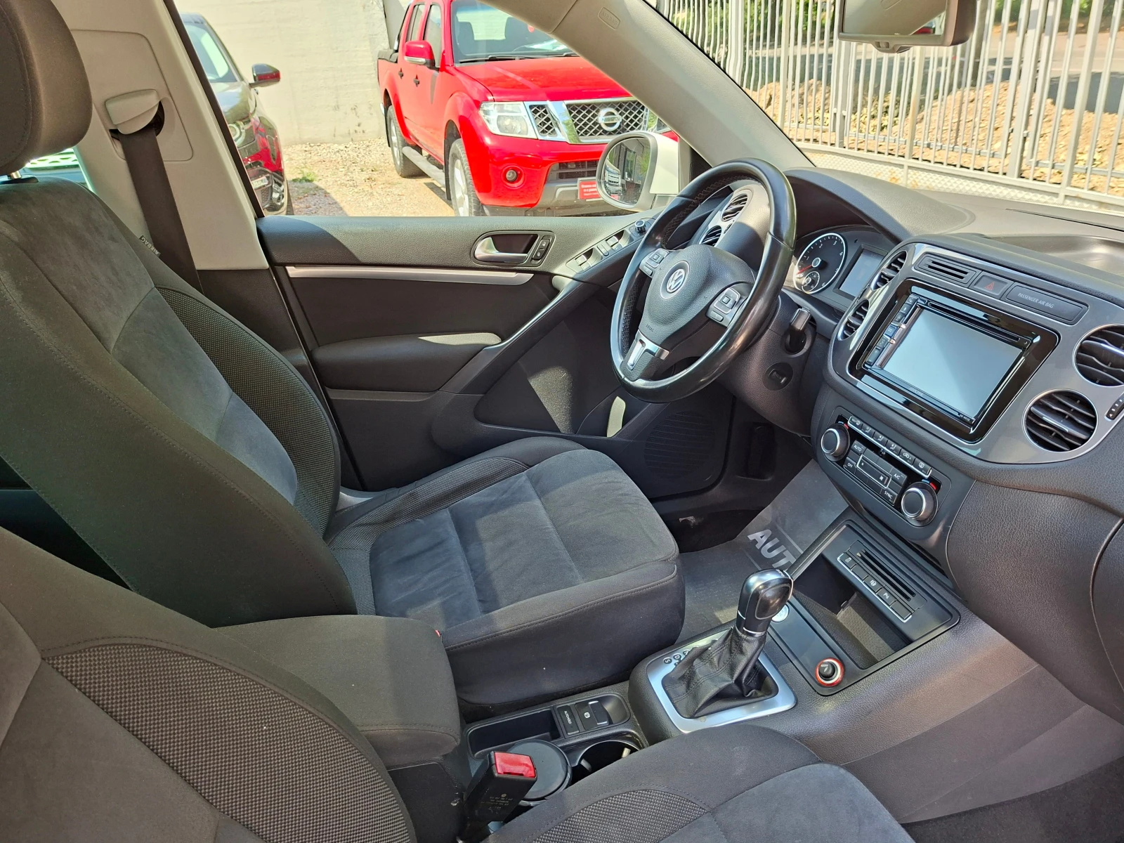VW Tiguan 4-MOTION, снимка 15 - Автомобили и джипове - 55059803