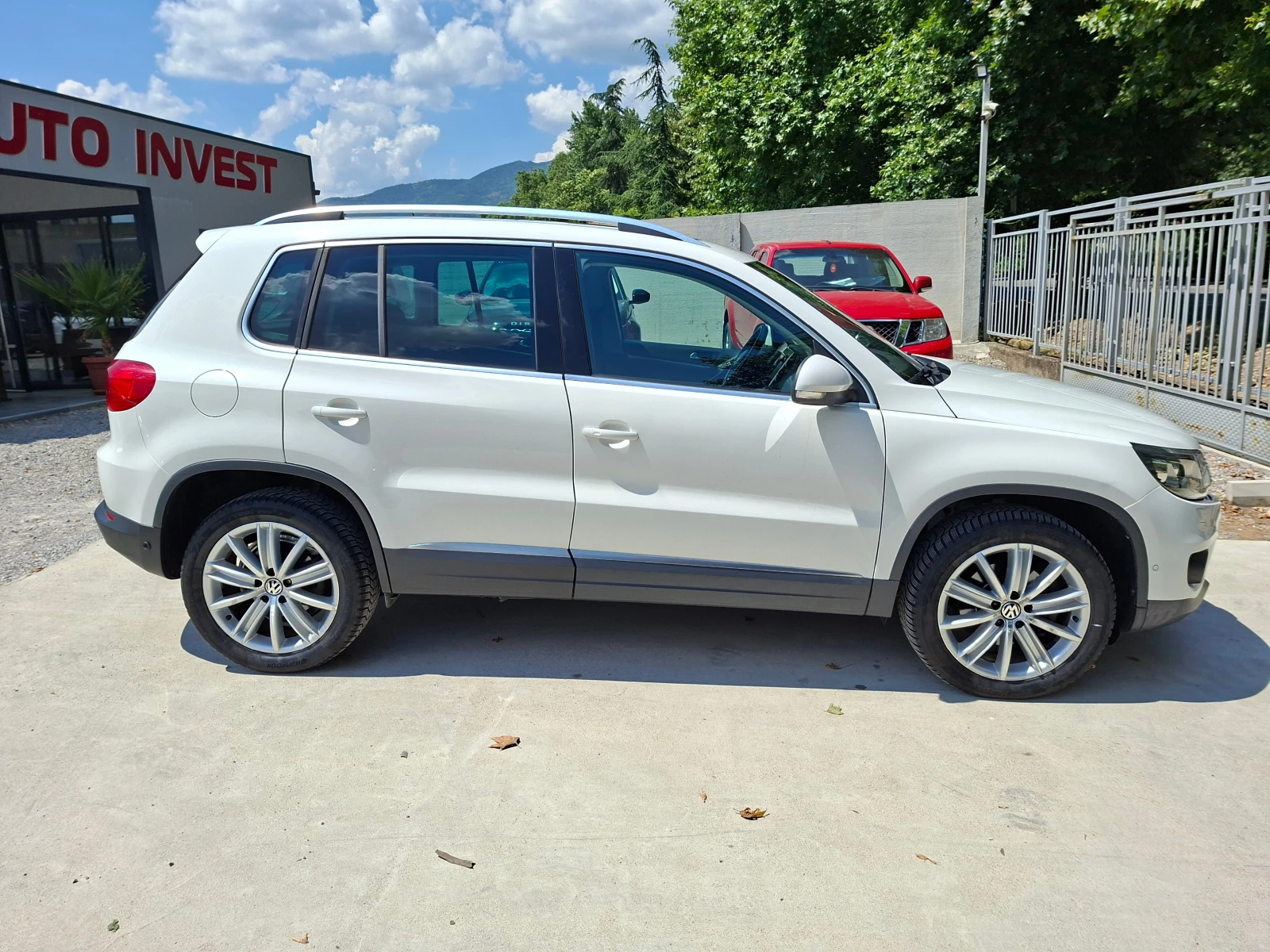VW Tiguan 4-MOTION, снимка 8 - Автомобили и джипове - 55059803