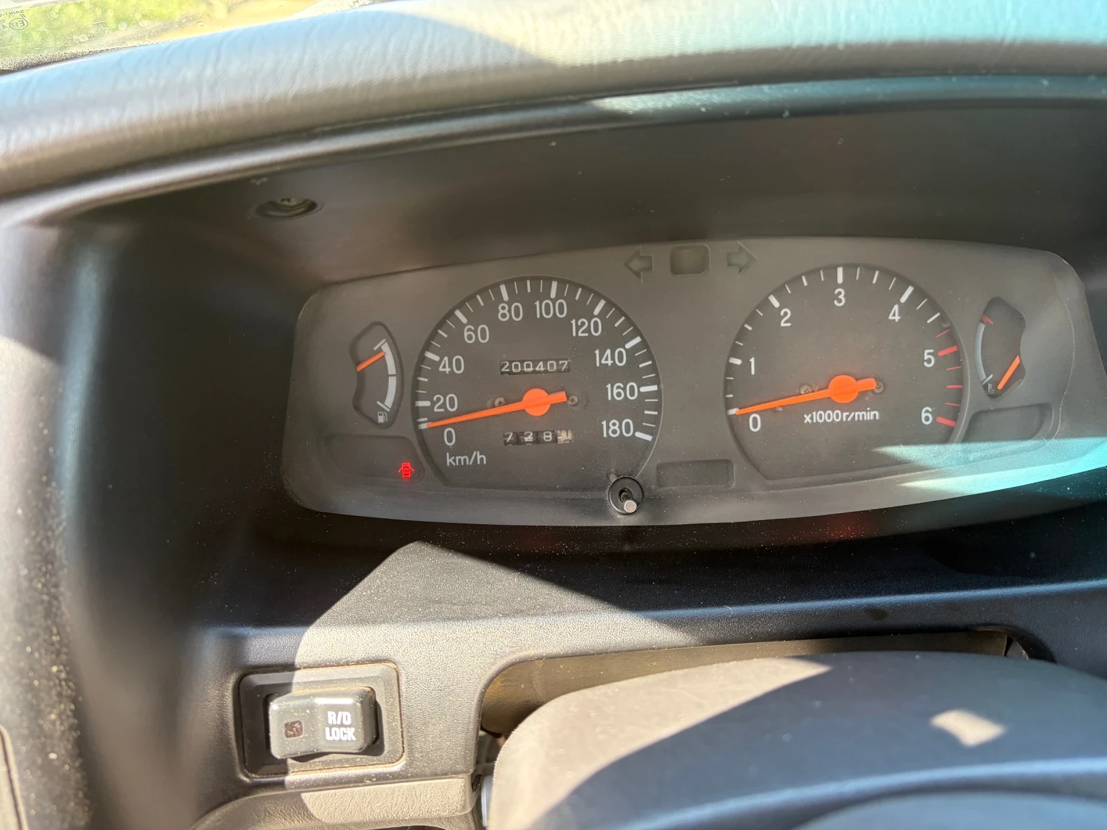 Mitsubishi L200 2.5, снимка 8 - Автомобили и джипове - 55085135