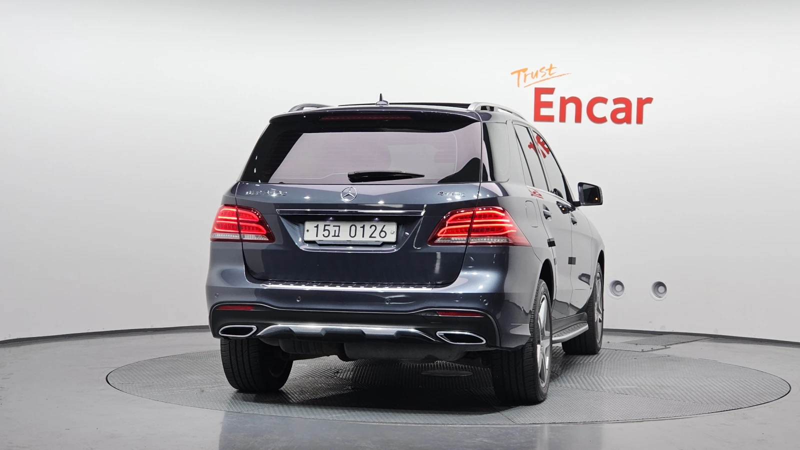 Mercedes-Benz GLE 350 4Matic AMG PACK * КАМЕРА * ОБДУХ * ПАНО, снимка 4 - Автомобили и джипове - 55200831
