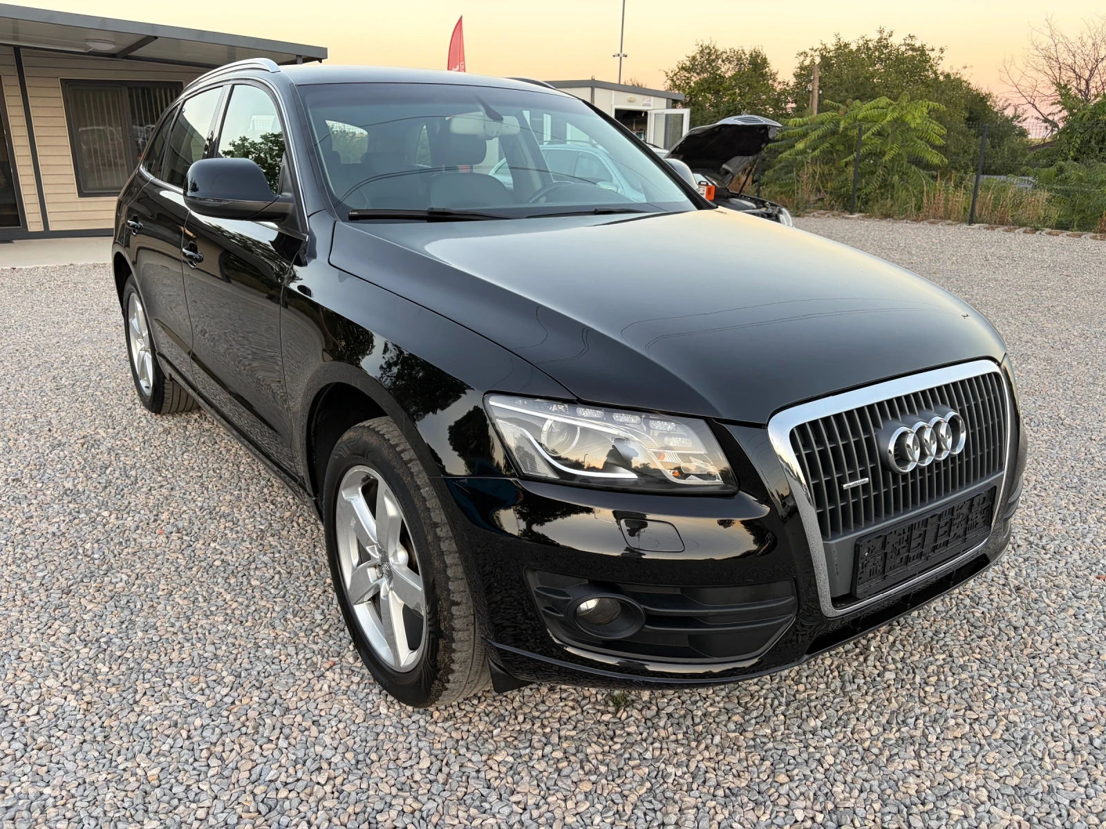 Audi Q5 2.0TDI  QUATTRO/НАВИГАЦИЯ/КОЖА/ПОДГРЕВ