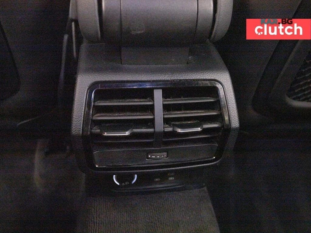 Audi Q3 Technik * ACC * 360 * АвтоКредит * (ЦЕНА ДО БГ), снимка 9 - Автомобили и джипове - 56042901