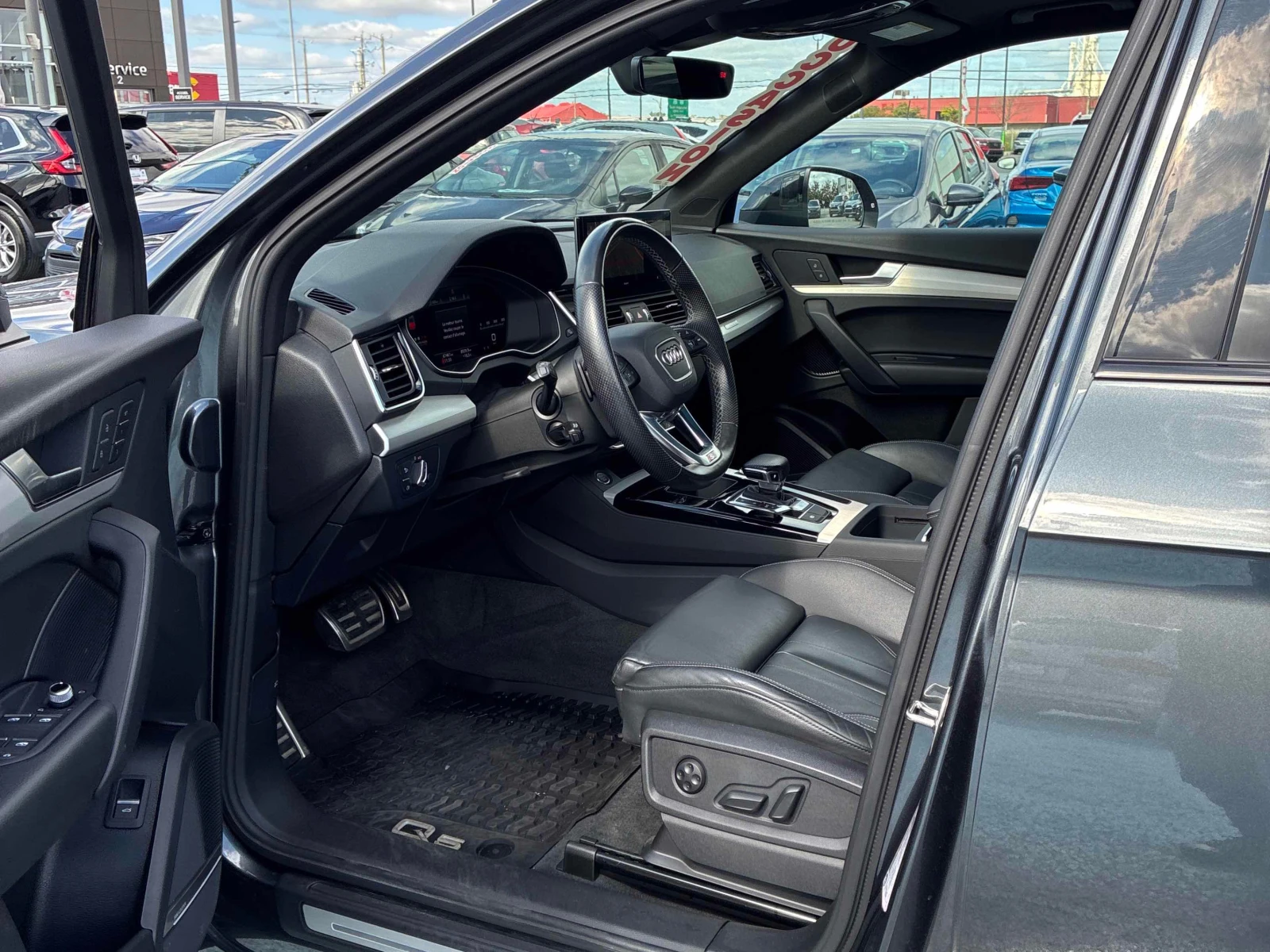 Audi Q5 * Technik 45 TFSI quattro * АВТОКРЕДИТ* , снимка 5 - Автомобили и джипове - 56075966
