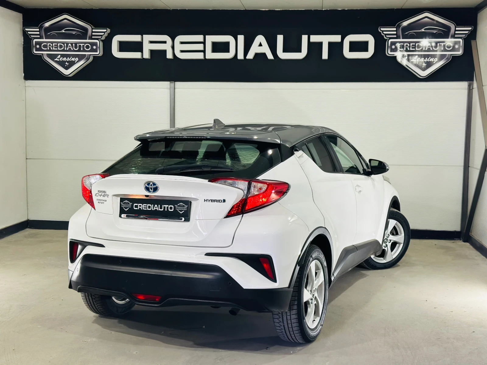 Toyota C-HR Hybrid , снимка 6 - Автомобили и джипове - 56111361