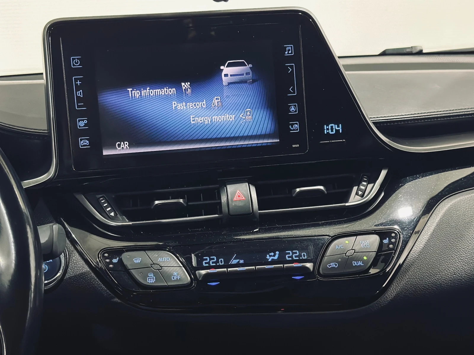 Toyota C-HR Hybrid , снимка 16 - Автомобили и джипове - 56111361