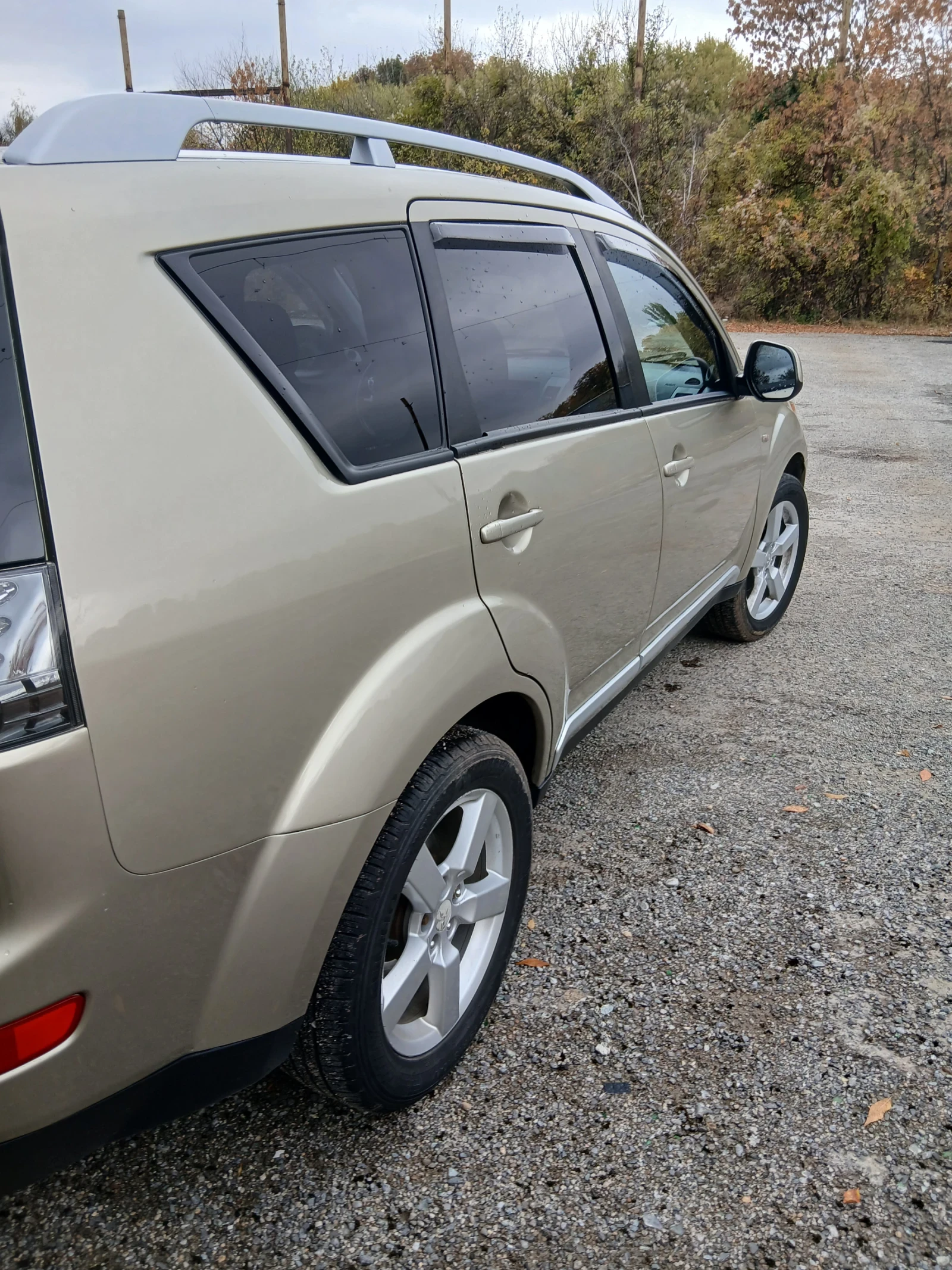 Mitsubishi Outlander, снимка 5 - Автомобили и джипове - 56524227