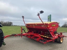      Vaderstad Rapid 400S Super XL