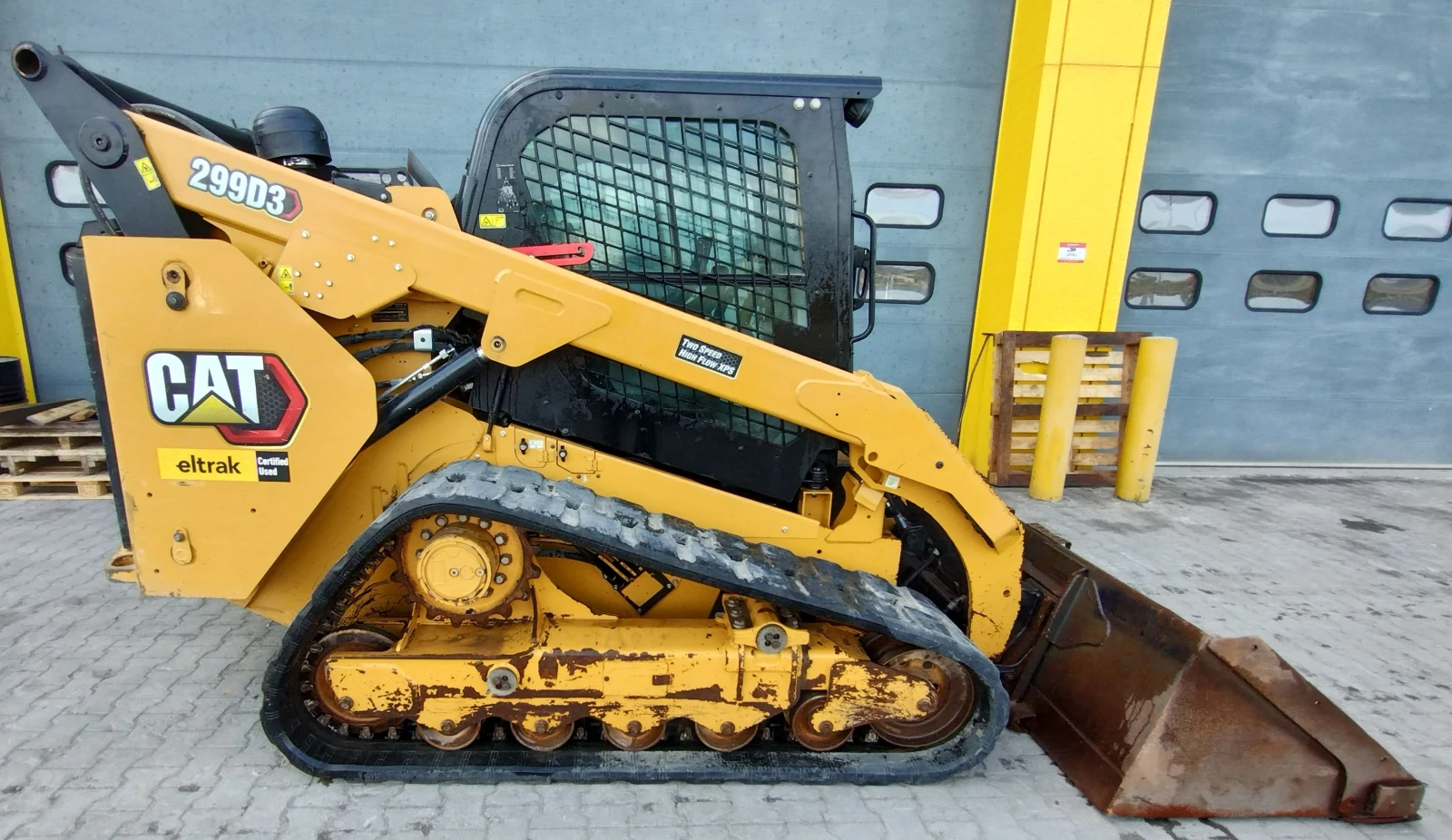 Мини челни товарачи Cat 299D3 - изображение 7