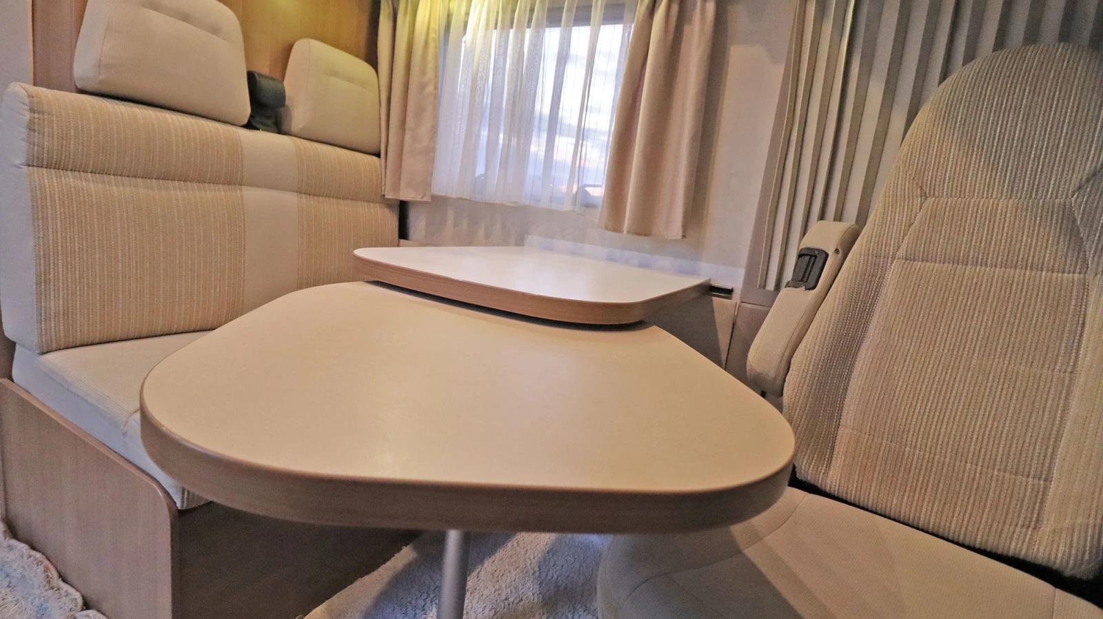������ HYMER / ERIBA Exsis-I Premium 50 | Mobile.bg � ����������� 17