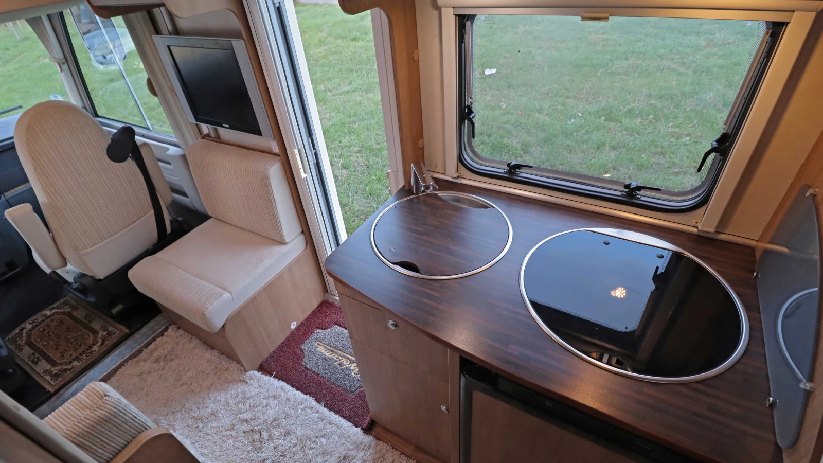 ������ HYMER / ERIBA Exsis-I Premium 50 | Mobile.bg � ����������� 14